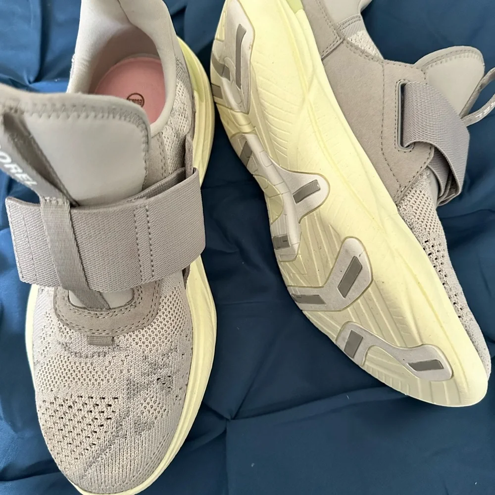 Sorrel women’s sneakers memory foam size 9 new - Picture 2 of 3